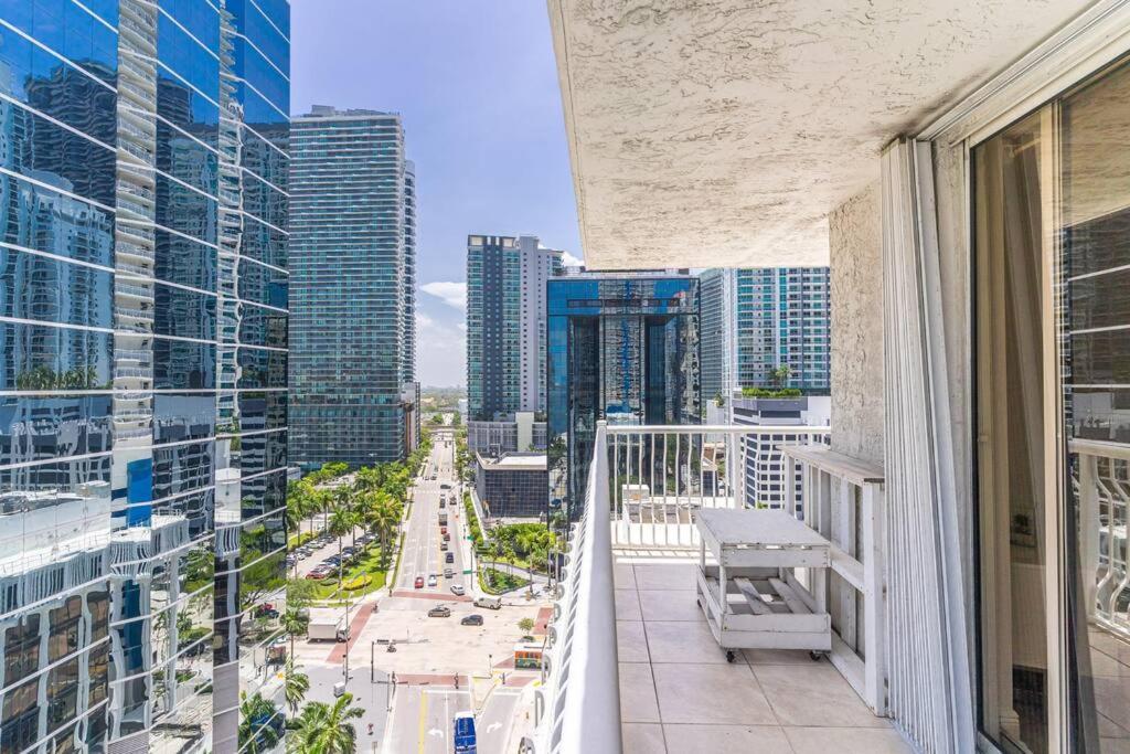 Апартаменти Modern 2/2 With Beautiful Ocean And Brickell Views Маямі Екстер'єр фото